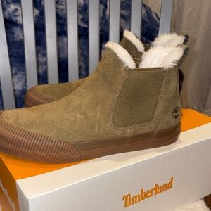 Timberland Khaki Ankle Boots with Faux Fur